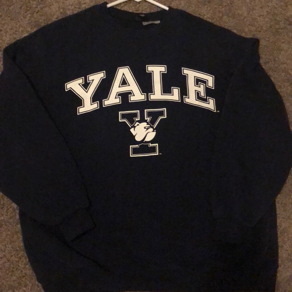 Yale sweatshirt